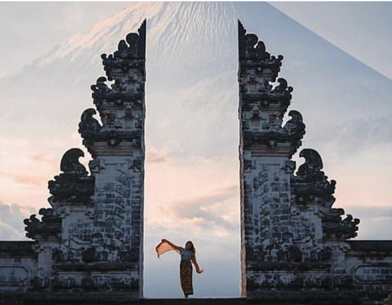 Bali Top Holidays Ajak Mahasiswa Teknologi Menikmati Liburan Edukatif di Pulau Dewata